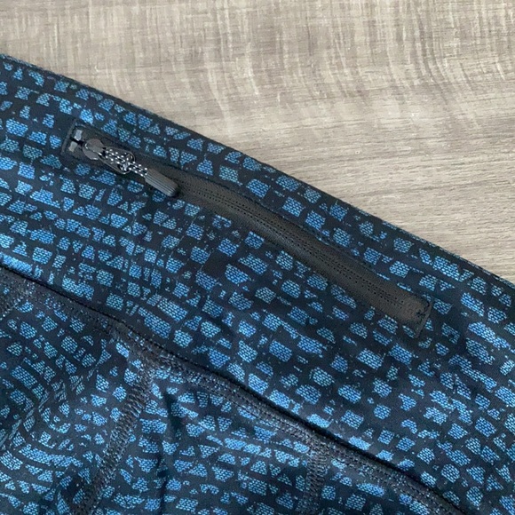 Lululemon leggings - Picture 5 of 6